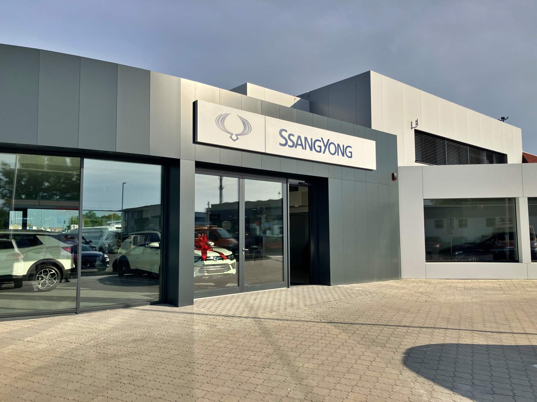 SsangYong otvára nový showroom v Trnave so spoločnosťou Tanex