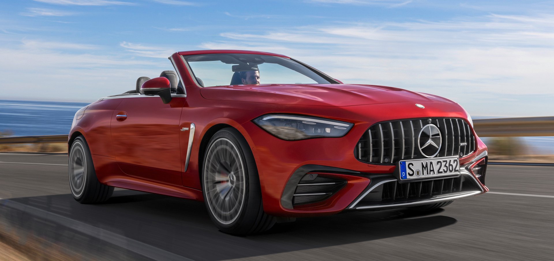 Nový Mercedes-AMG CLE 53 4MATIC+ kabriolet: jazdenie s otvorenou strechou sa snúbi s výkonnosťou