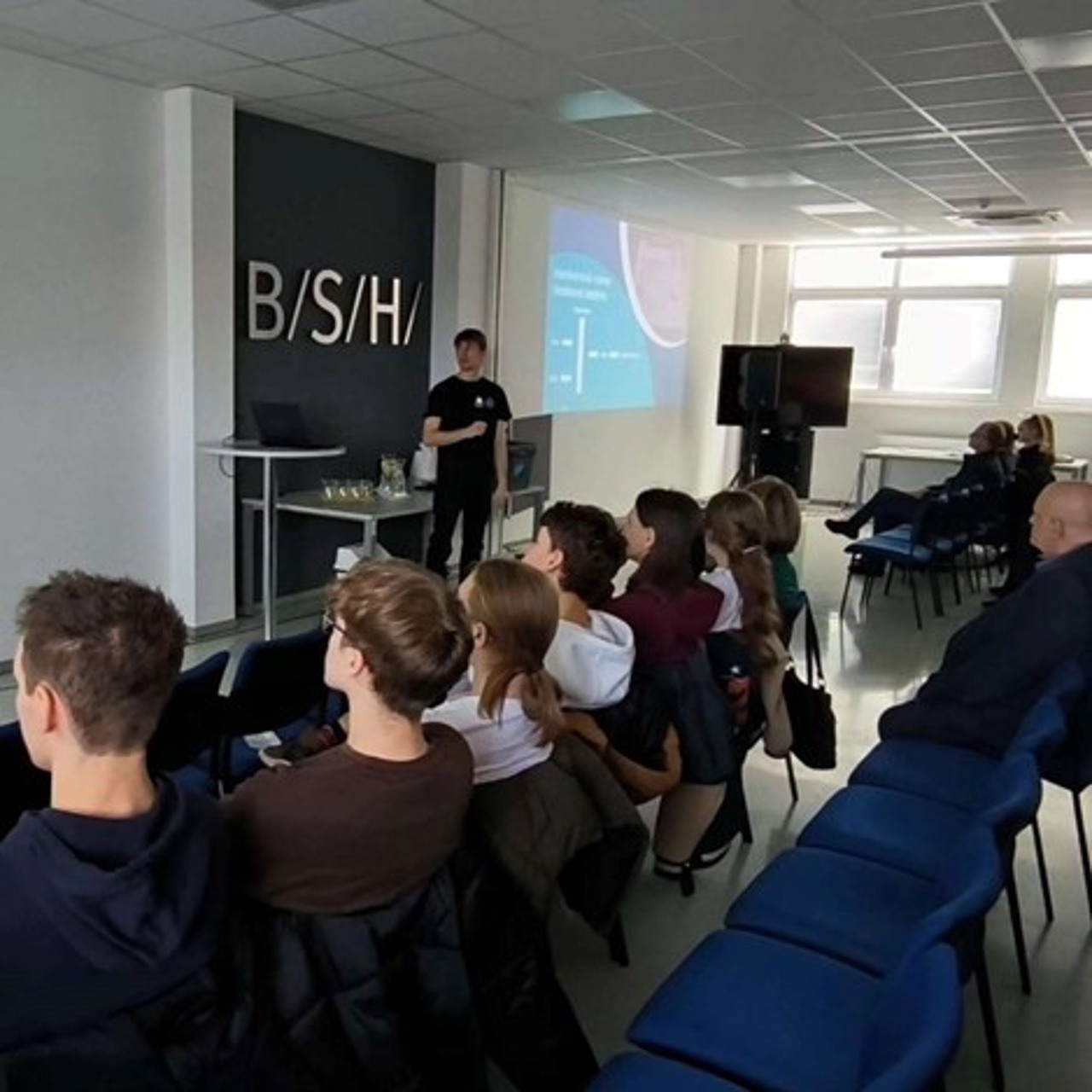 Košice sa stanú dejiskom celoslovenskej súťaže v robotike FIRST Global Slovensko 2024