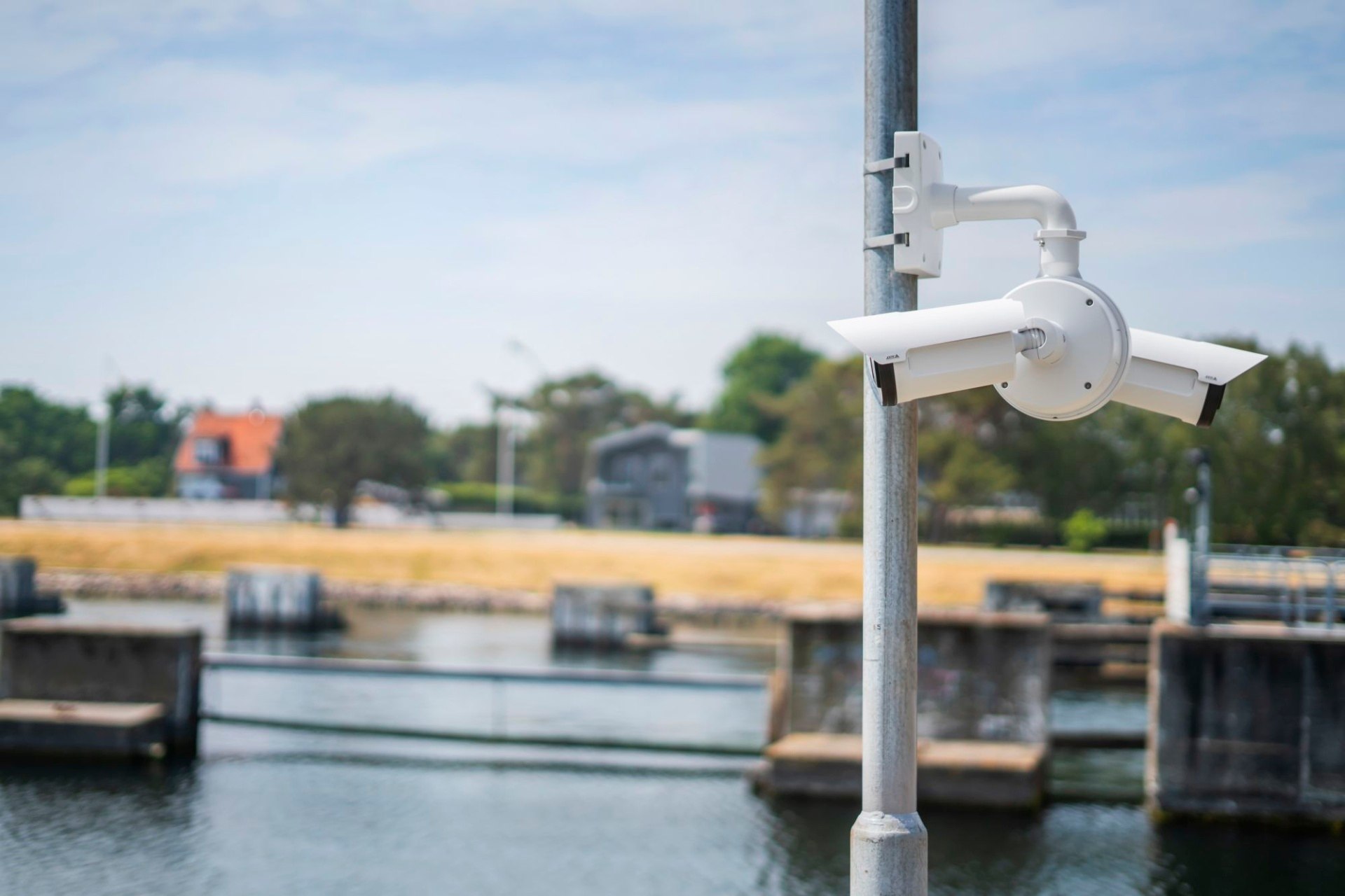 Všestranná fixná kamera radu Q18 ponúka doposiaľ najvyššie rozlíšenie v Axis portfóliu