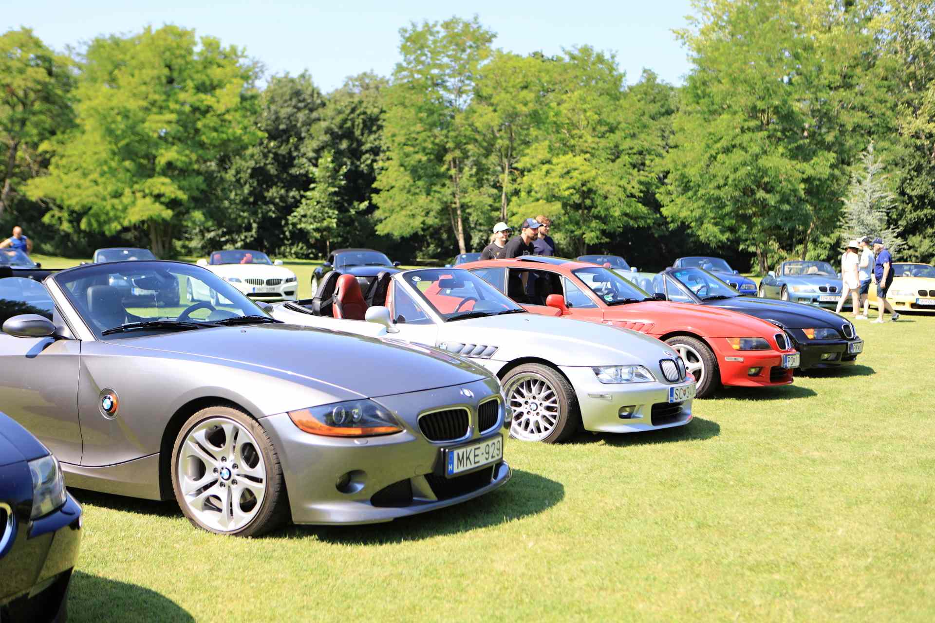 Okolie Bratislavy hostilo druhý ročník zrazu BMW Z-Roadsters