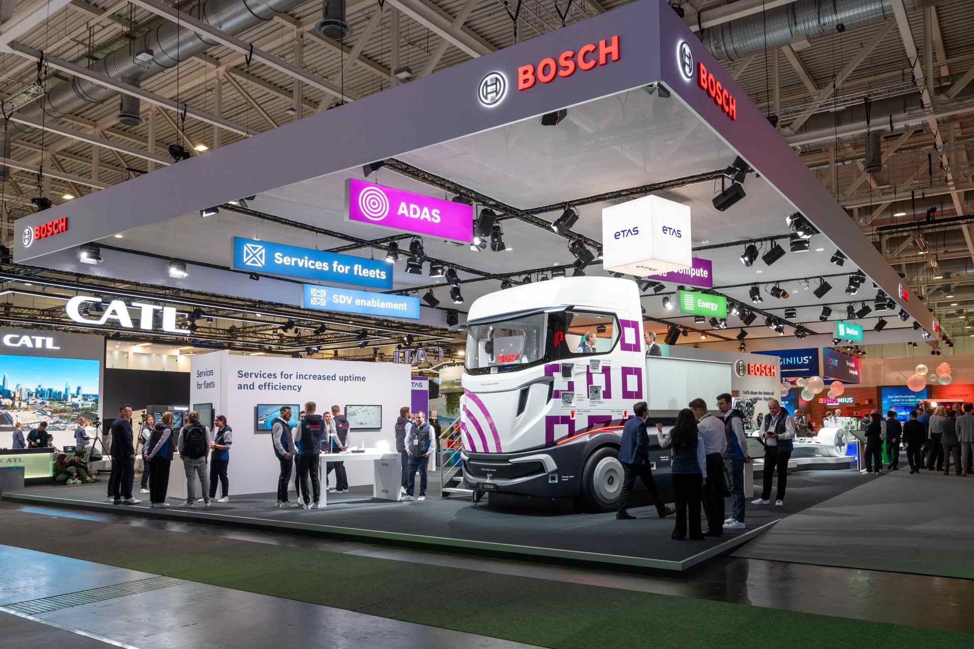 IAA Transportation 2024: Bosch rastie vďaka softvéru a technológiám pre nákladné vozidlá a dodávky