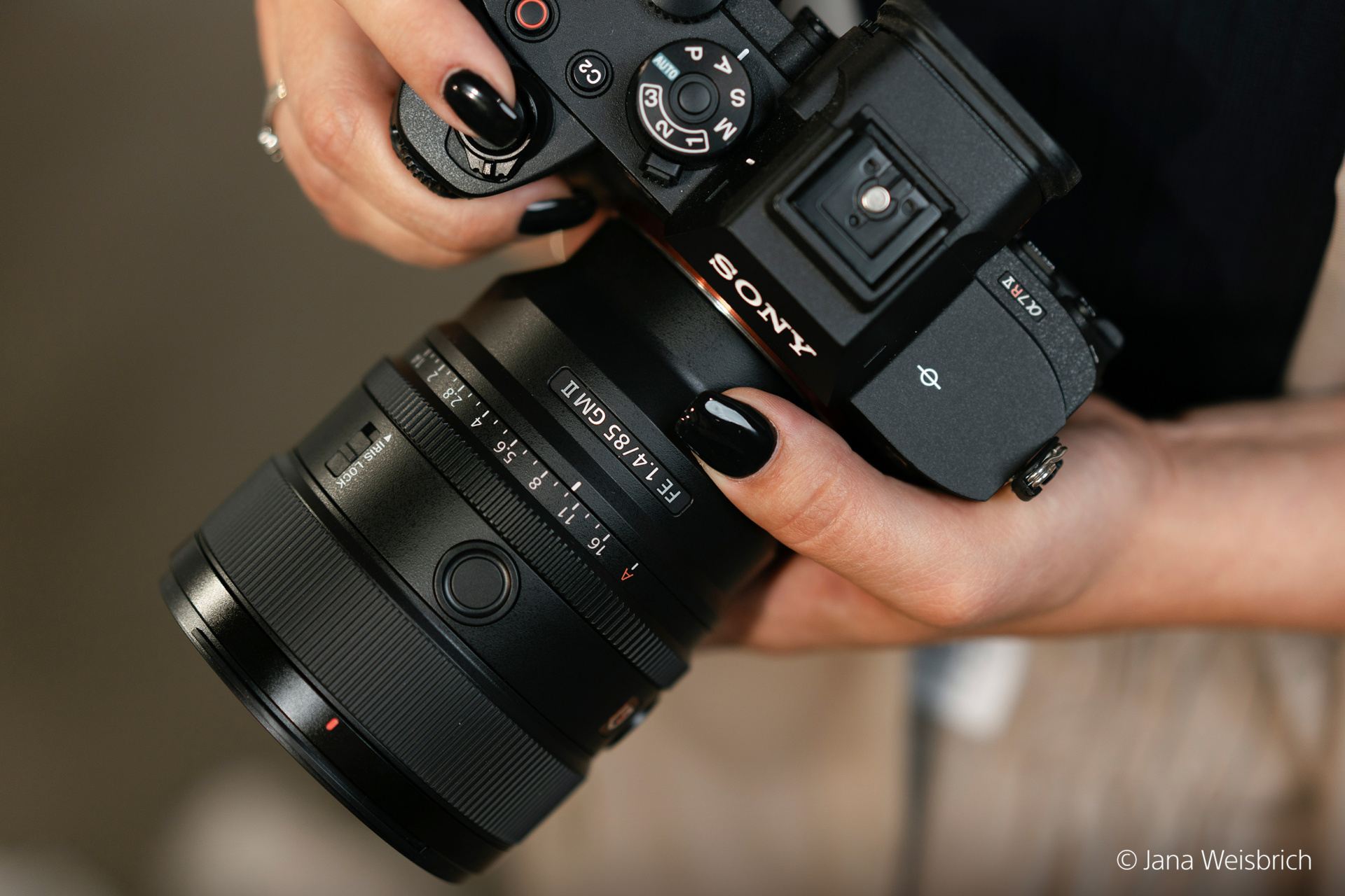 Sony predstavuje veľmi očakávaný ľahký portrétny objektív FE 85mm F1,4 GM II