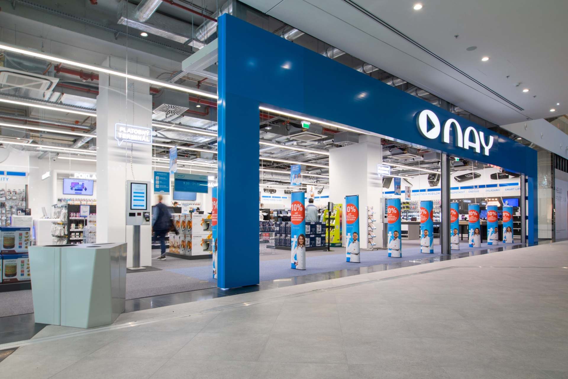 Rok po fúzii: NAY rozšíril svoju ponuku o 20-tisíc položiek a ponúka nový web aj výhodnejšie nákupy