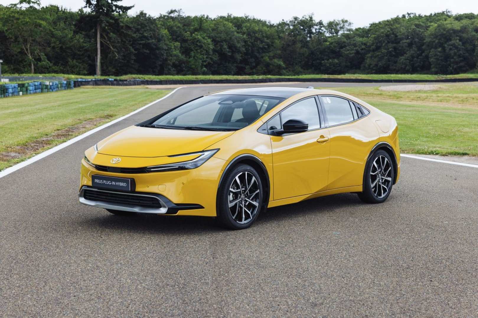 Inovatívne prototypy áut s pohonmi Toyota s nulovými emisiami. Plný potenciál viacstopovej stratégie spoločnosti