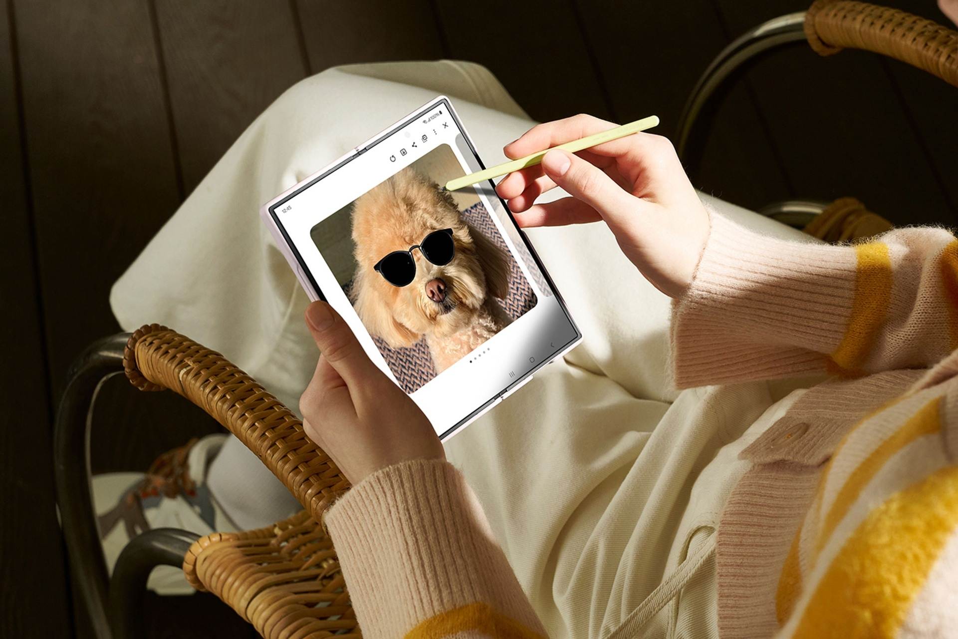 Aktualizované rozhranie Samsung One UI 6.1.1 ponúka umelú inteligenciu pre všetkých