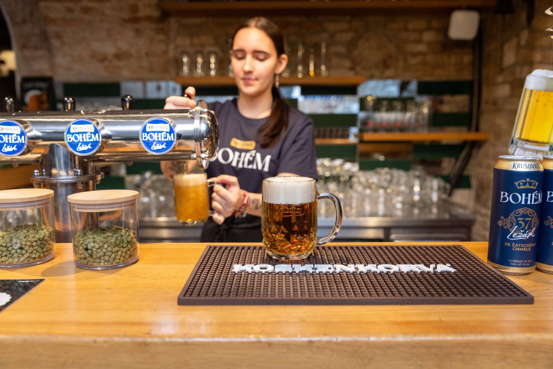 Slováci si užívajú život plnými dúškami! Najviac piva vypijú na západnom Slovensku