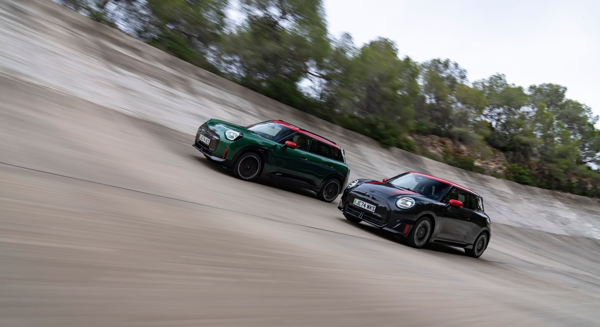 MINI na Parížskom autosalóne 2024 – dve svetové premiéry: MINI John Cooper Works Electric a MINI John Cooper Works Aceman