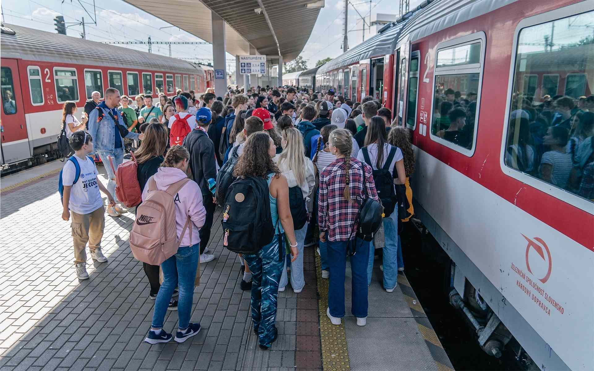 ZSSK prepraví deti na benefičný koncert organizácie Úsmev ako dar