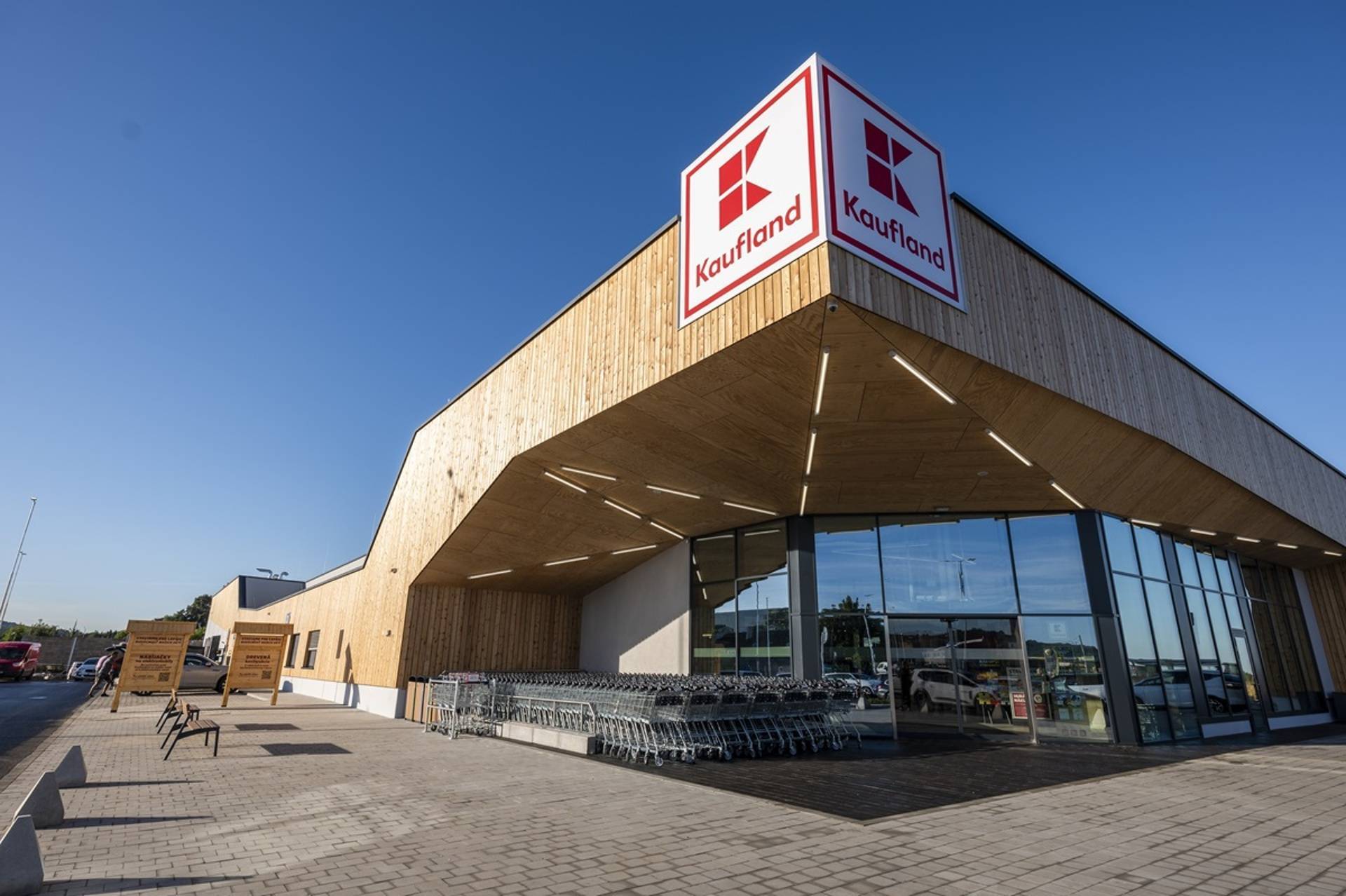 Kaufland v záhorskej bystrici je zelený: jeho udržateľnosť potvrdil medzinárodný certifikát BREEAM Excellent
