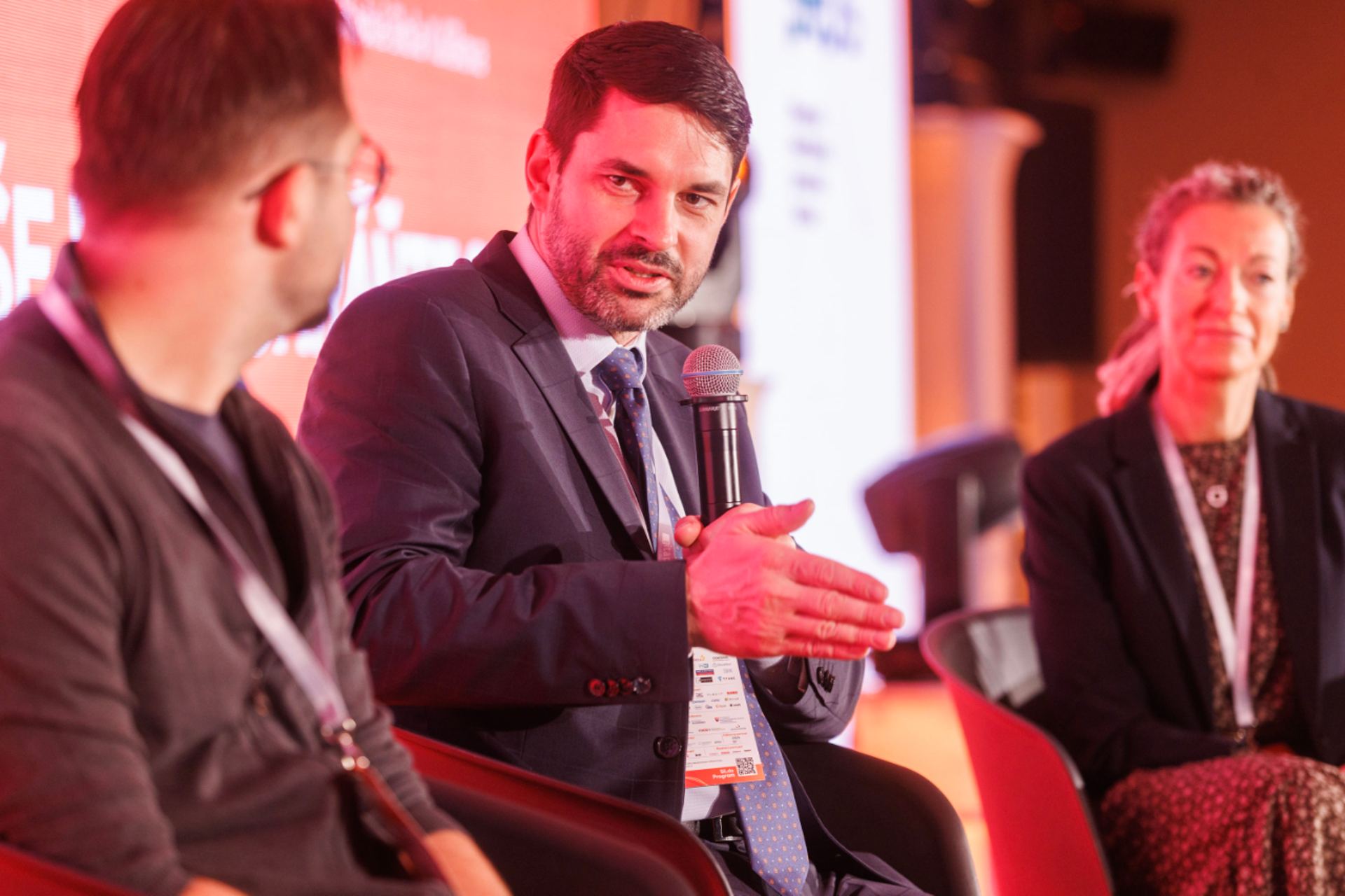 JESENNÁ ITAPA: Čítačky budú čoskoro minulosťou. Slováci vybavia úradné veci na pár klikov cez mobily