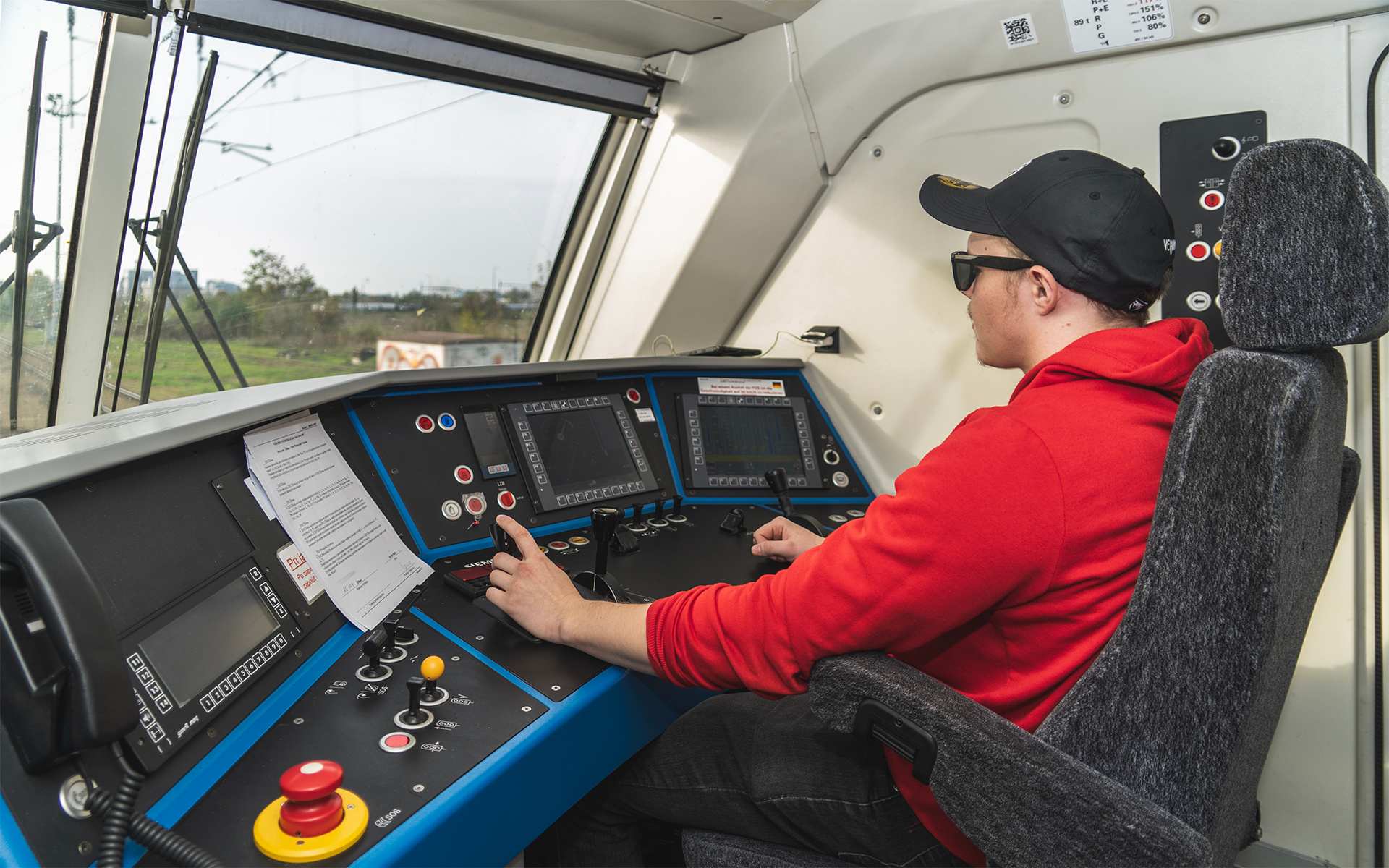 Novinka na železnici: Rušňovodičom môžeš byť už od 19 rokov