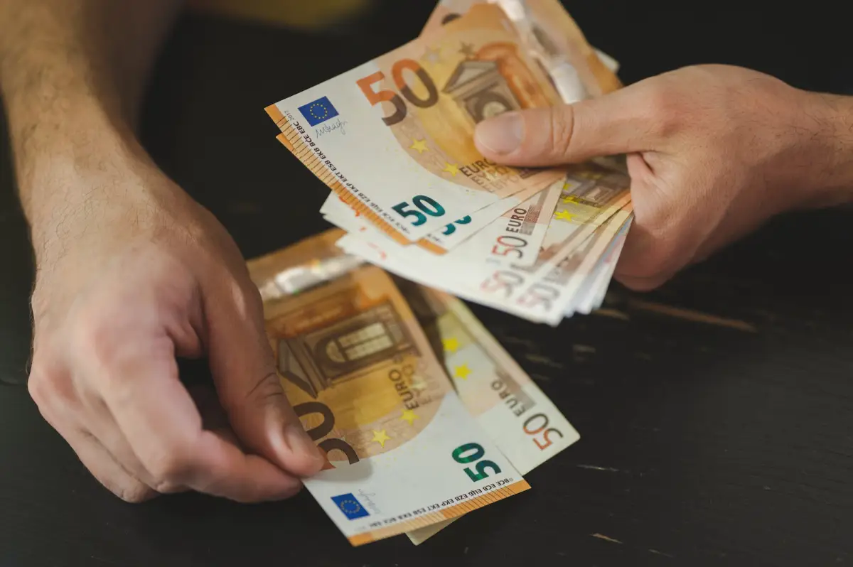 Prepočet, ktorý nechce vidieť žiadny päťdesiatnik. Začať investovať o 30 rokov neskôr nás stojí desaťtisíce eur