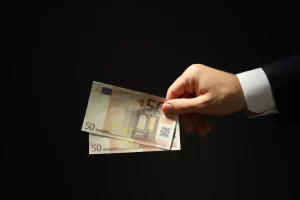 Študenti, nezabudnite na odvodovú úľavu: Vďaka nej vám z brigády ostane viac