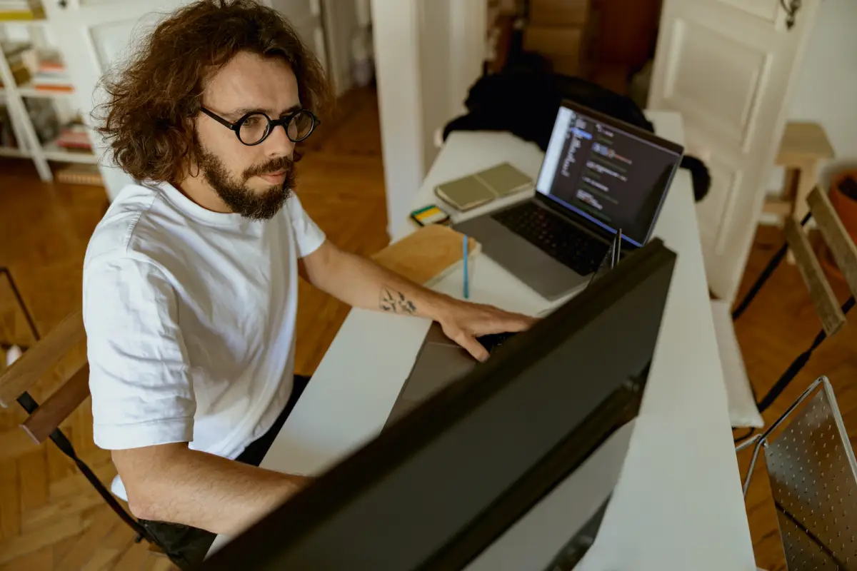 Spravujte si web sami a ušetrite