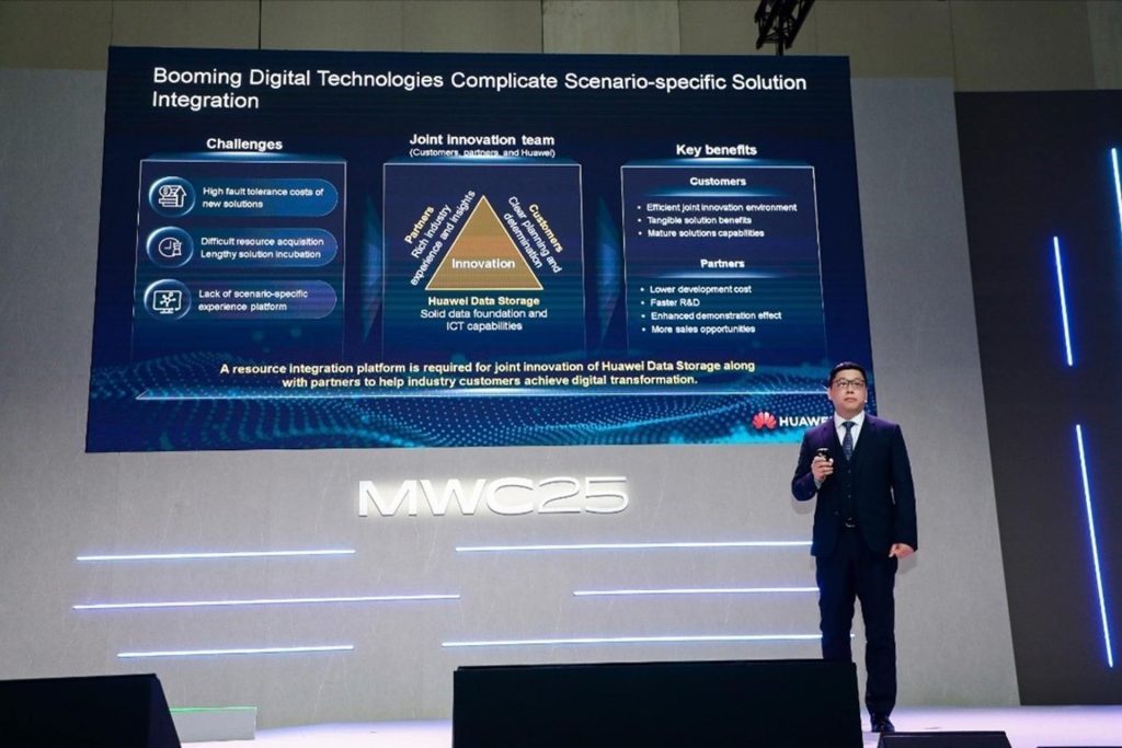 Michael Qiu, prezident oddelenia marketingu a predaja riešení pre globálne dátové úložiská spoločnosti Huawei