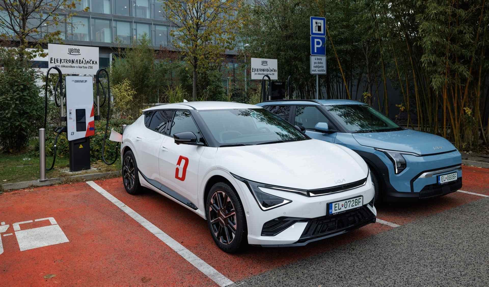 ZSE Drive a Kia Sales Slovakia rozširujú spoluprácu v oblasti nabíjacej infraštruktúry