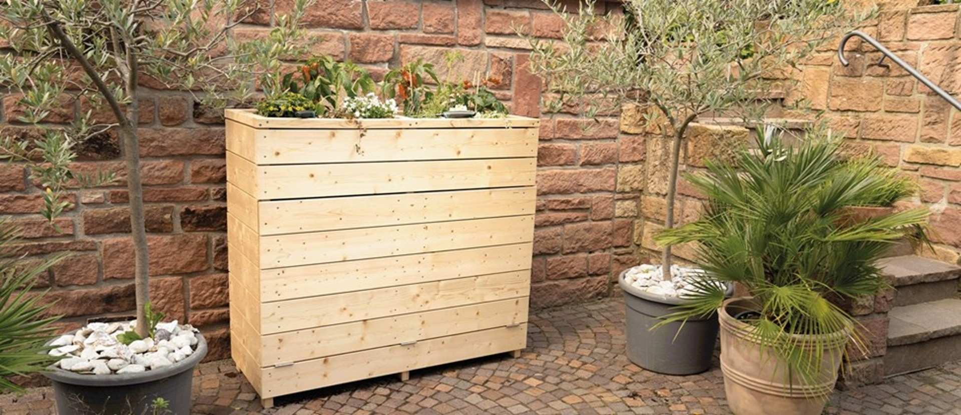 Projekt pre začiatočníkov: Drevený vyvýšený záhon s úložným priestorom