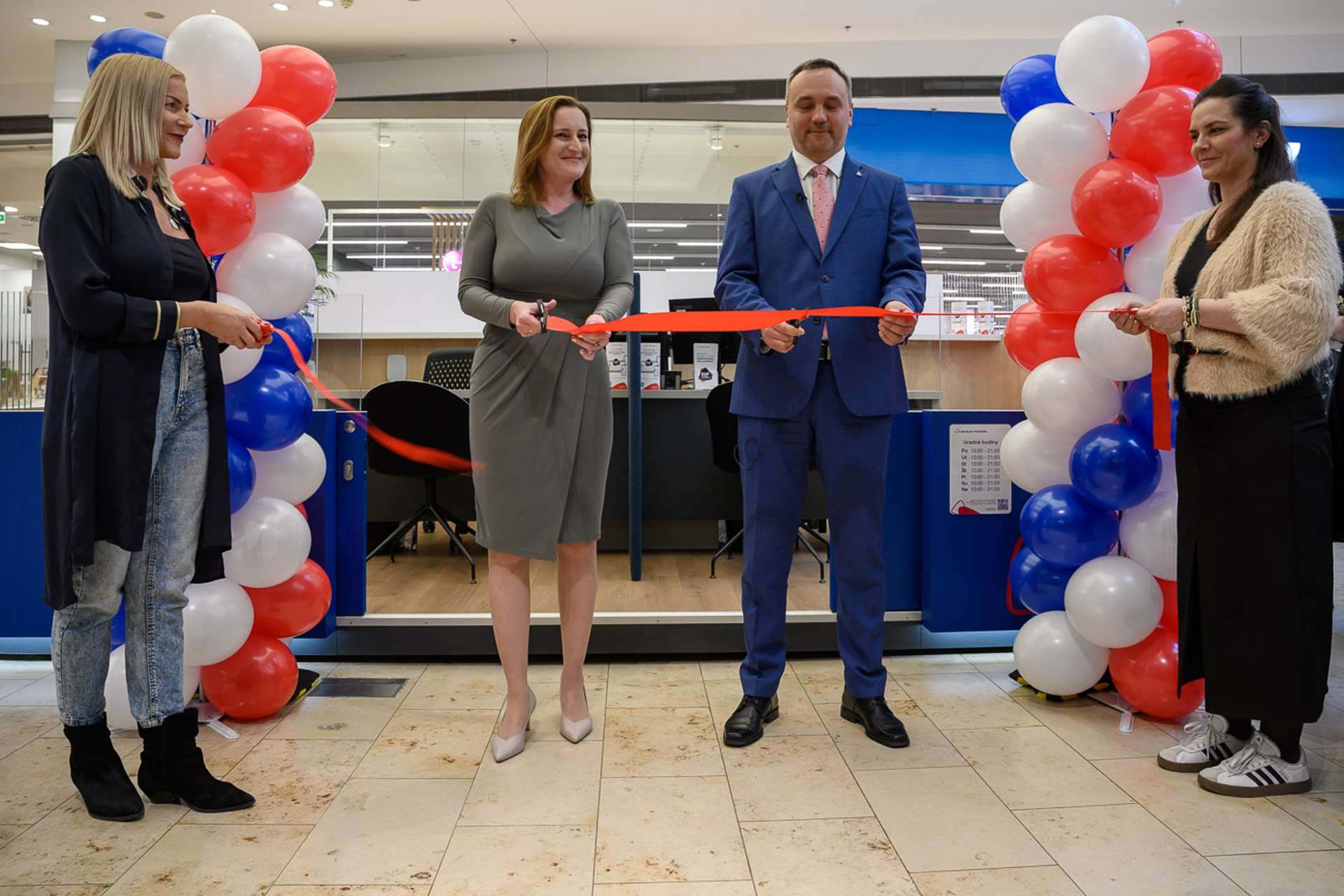 V Bratislave otvára Sociálna poisťovňa nový stánok v nákupnom centre