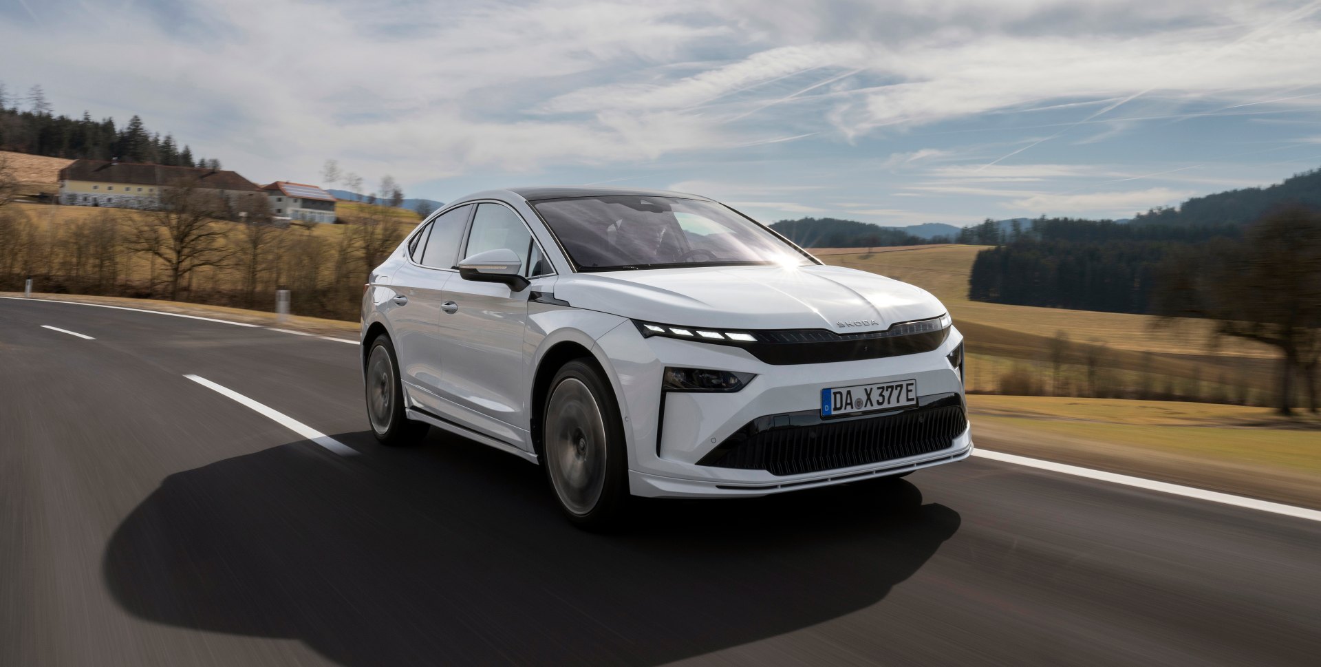 Škoda lídrom slovenského trhu s elektromobilmi aj plug-in hybridmi: Enyaq a Elroq kraľujú predajom s podielom 26,5 %