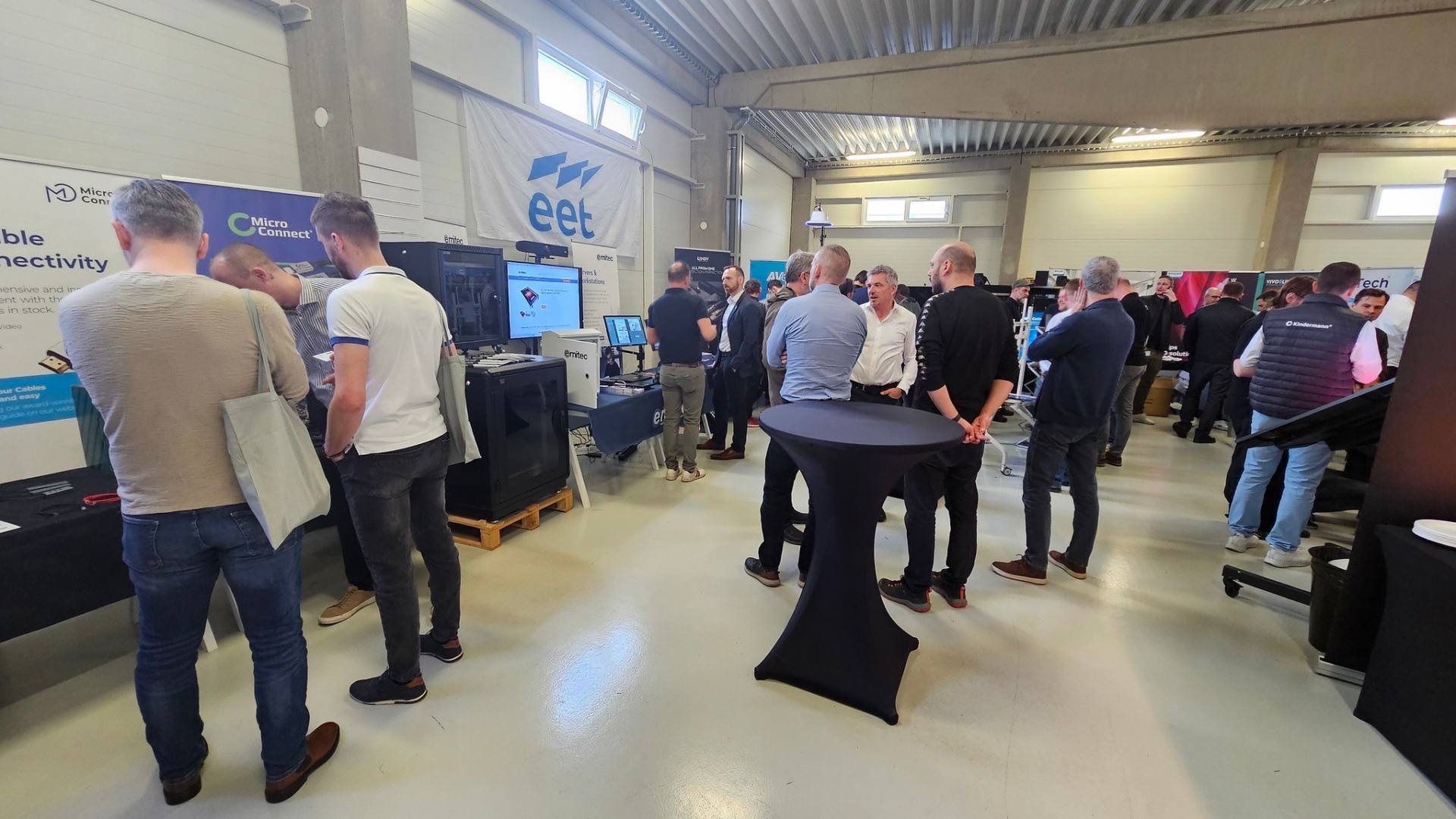 V Prahe sa zišiel Klub integrátorov. Značky EET Group na ňom predstavili novinky zo segmentu ProAV a IT