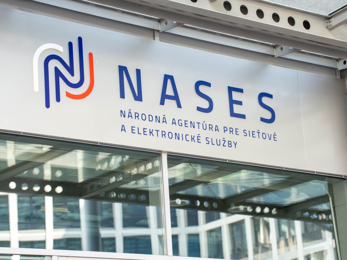 Národná agentúra pre sieťové a elektronické služby upozorňuje na podvodnú phishingovú kampaň