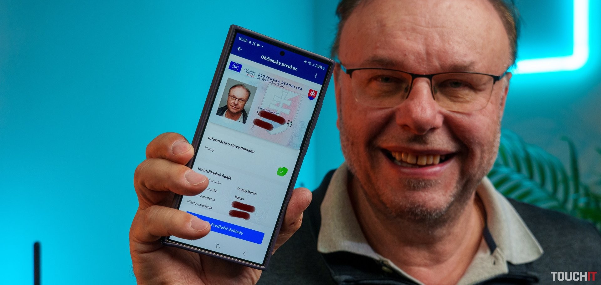 Aplikácie na vytvorenie dokladov v mobile si stiahlo už viac ako 200-tisíc Slovákov