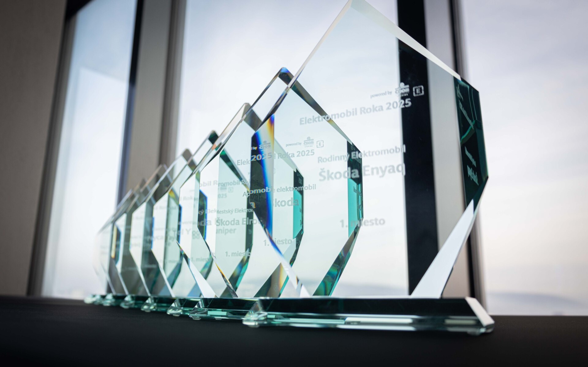 Škoda ovládla anketu Elektromobil Roka 2025, zvíťazila v piatich kategóriách
