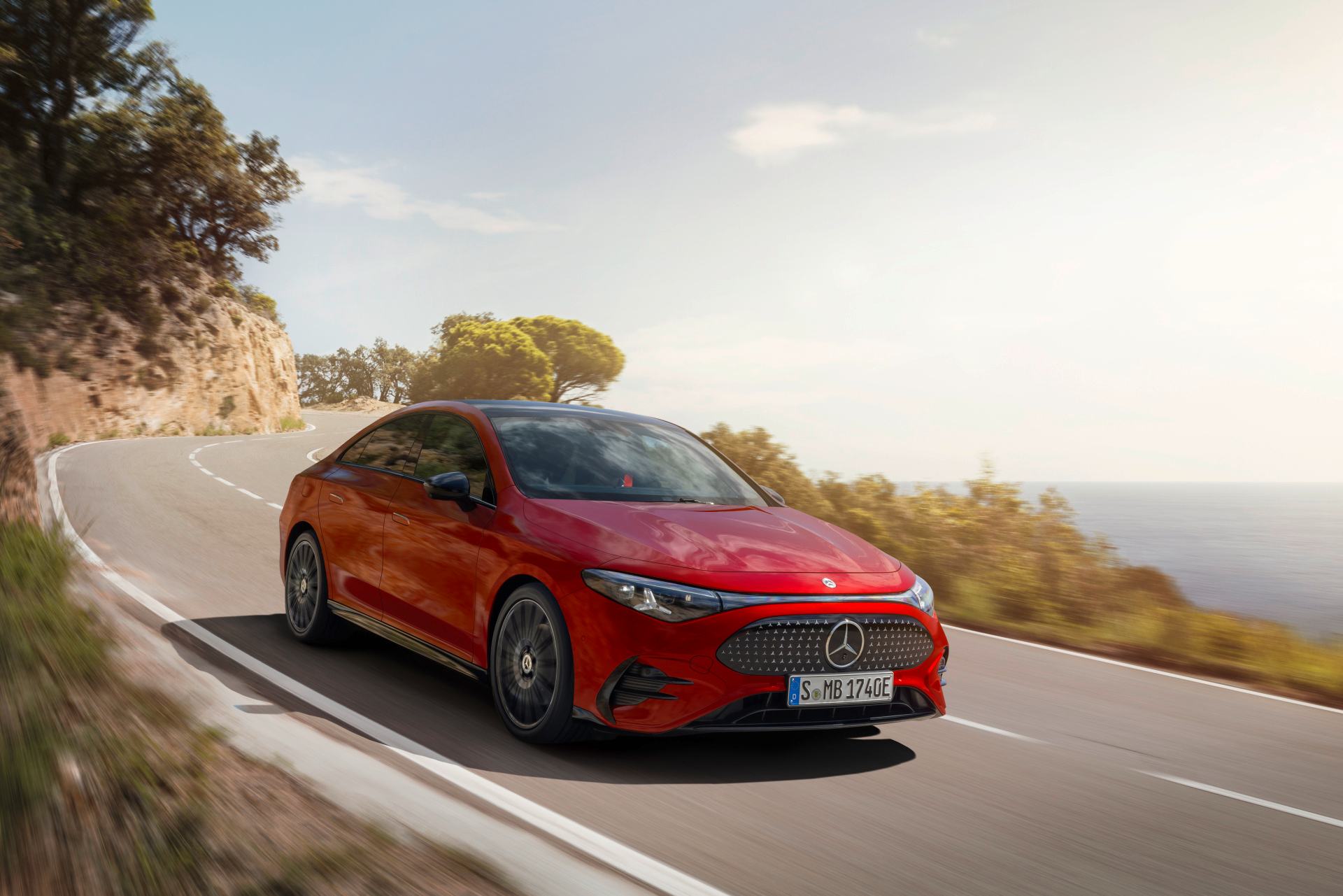 Nový plne elektrický Mercedes-Benz CLA je teraz k dispozícii na objednávku