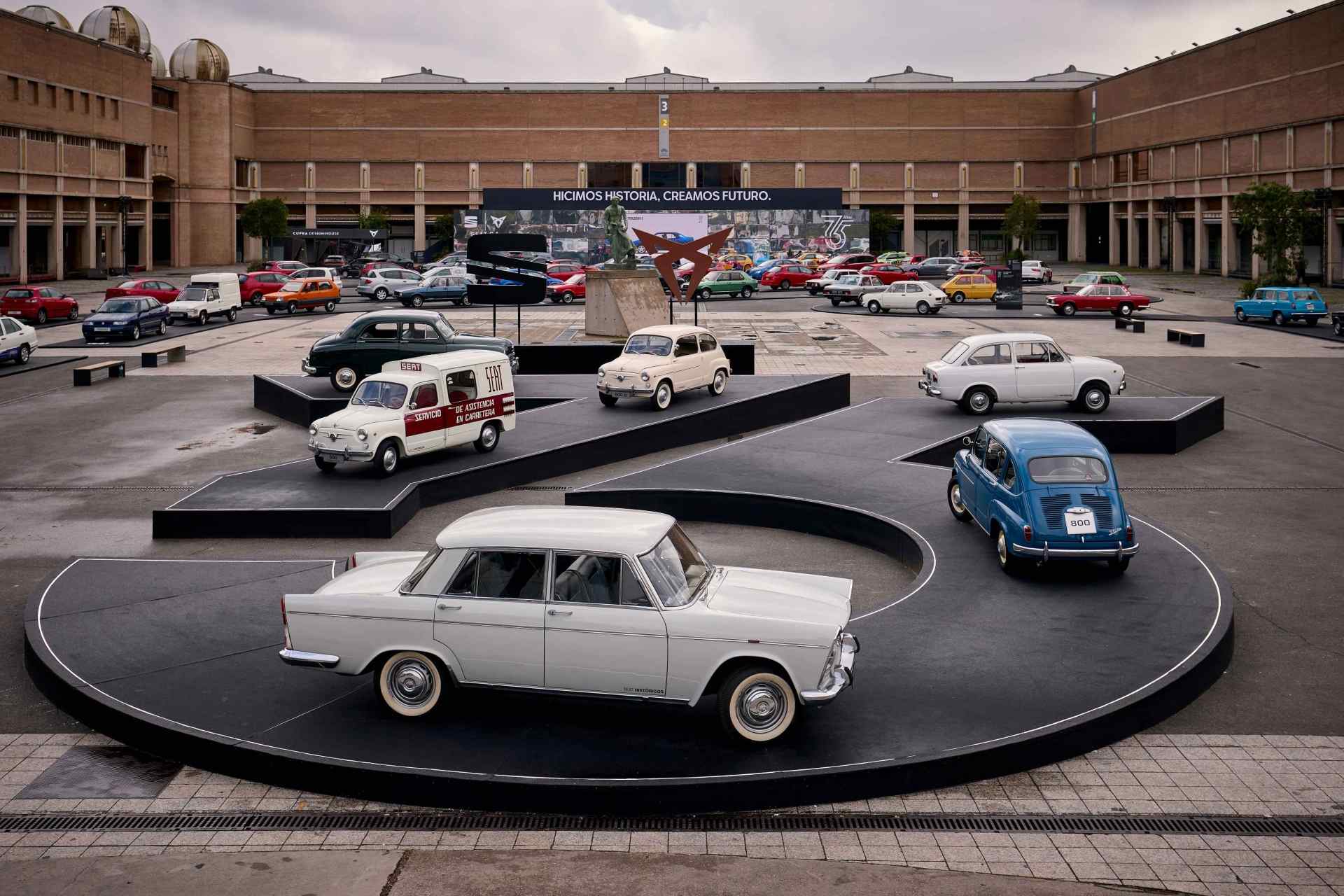 Písali sme históriu a tvoríme budúcnosť: SEAT S.A. oslavuje 75 rokov s ambíciou udávať trend mobility budúcnosti