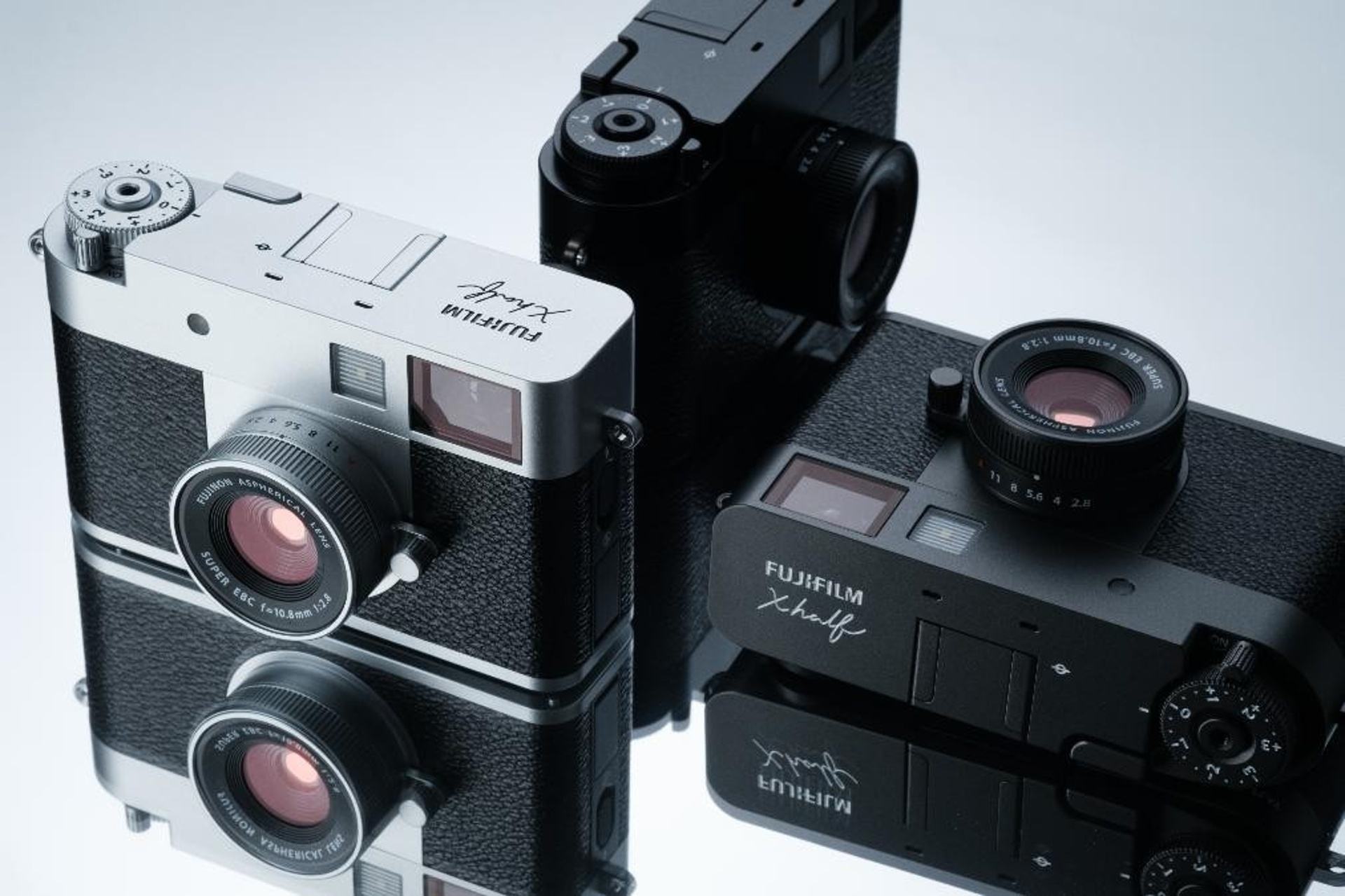 Digitálny fotoaparát „X half“