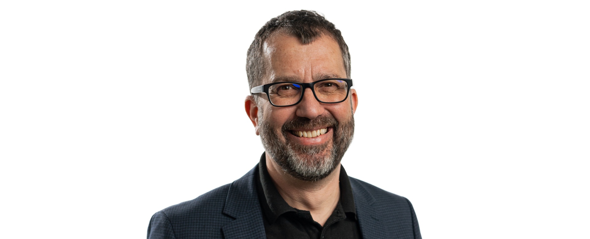 Automatizácia s využitím AI preklenuje priepasť medzi inováciami a reguláciou