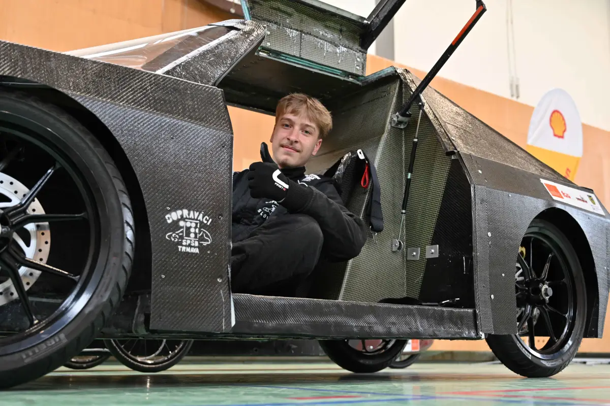 Na jeden liter až stovky kilometrov: Trnavskí a bratislavskí študenti mieria na Shell Eco-marathon, súťaž v úspornej jazde