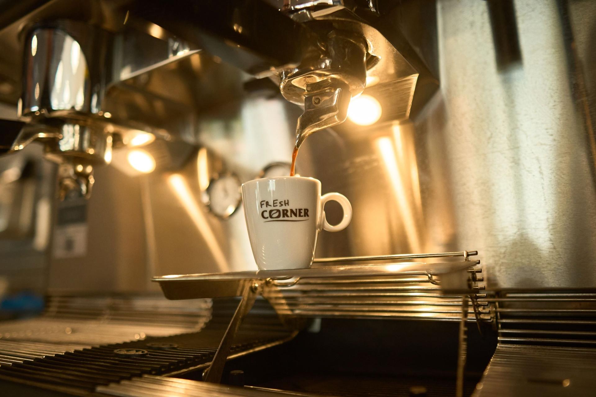 Fresh Corner oslavuje narodeniny. Už desať rokov prináša ľuďom na cestách kvalitnú kávu a chutné občerstvenie