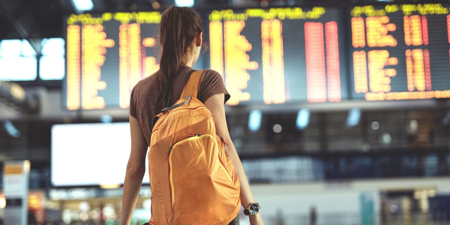 Predaj batohov do lietadla stúpol o 47 %: Cestujúci reagujú na prísnejšie kontroly