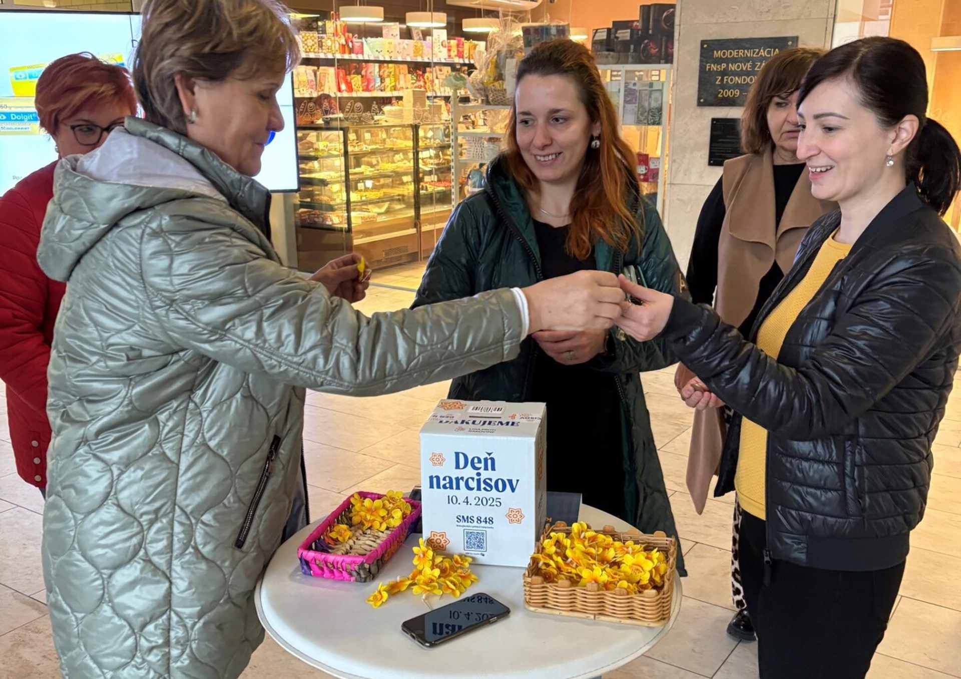 Škoda Auto Slovensko opäť podporila Deň narcisov a pomohla dosiahnuť rekordný výsledok zbierky