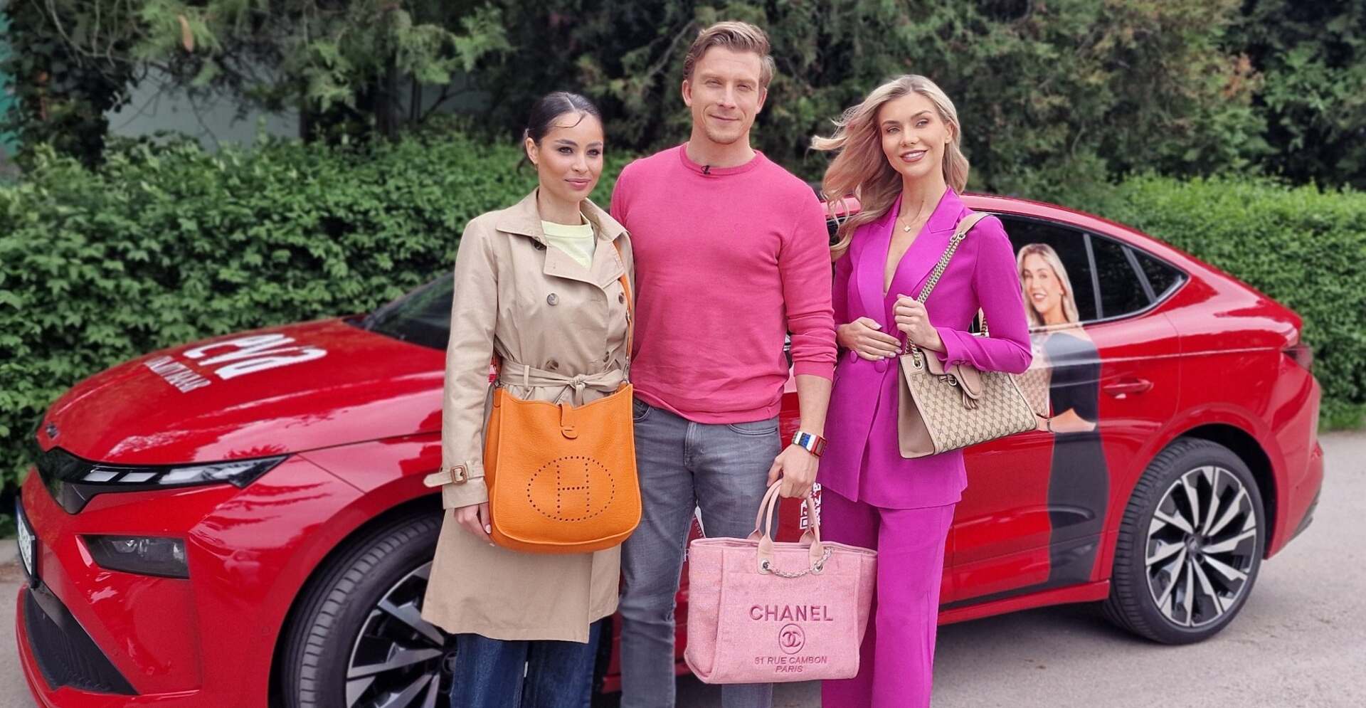 Pomoc ženám jazdí na elektrinu: Škoda Enyaq Coupé sa zapája do EVA CHARITY BAZAAR