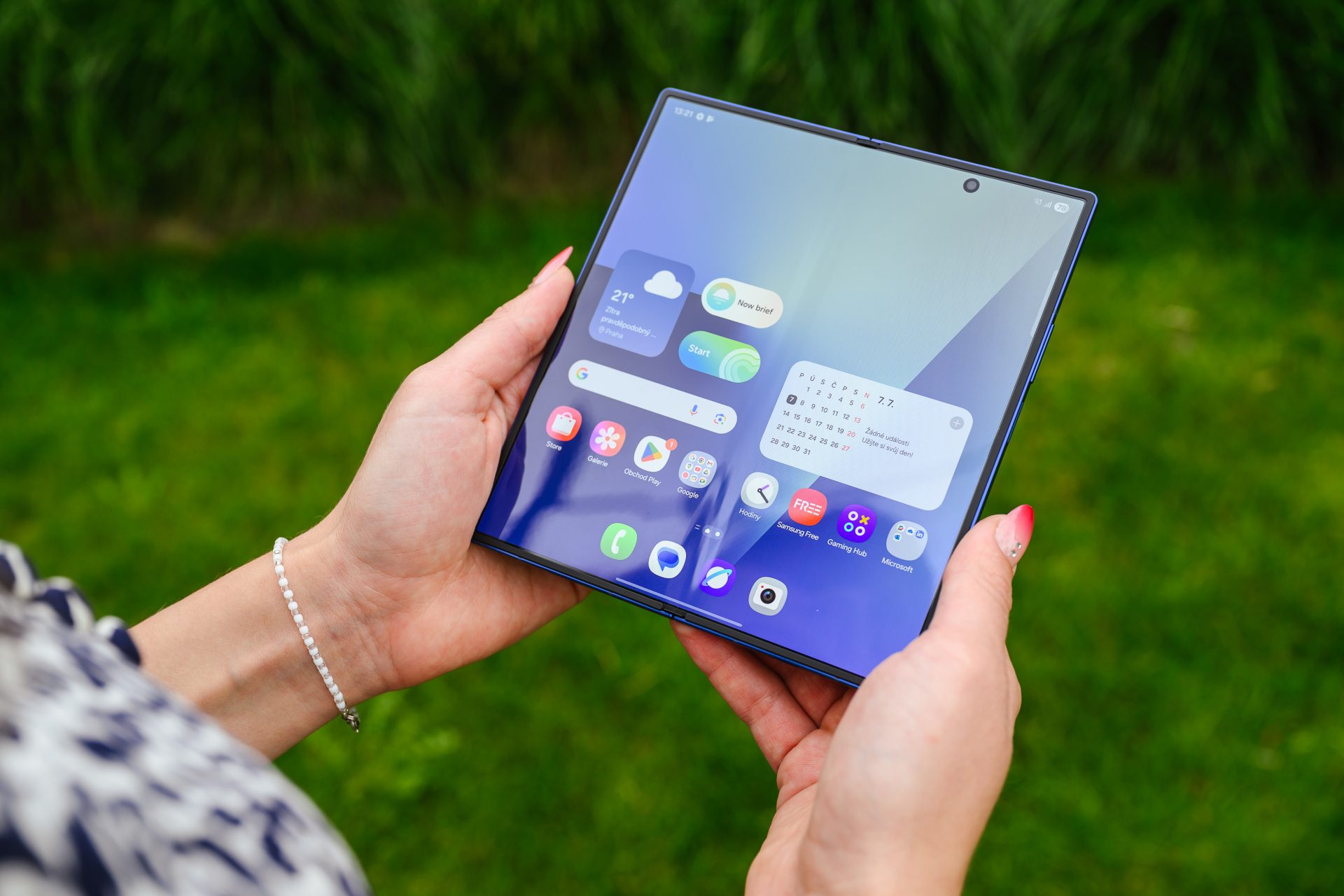Všetko, čo potrebujete vedieť o ultra fotoaparáte nového Galaxy Z Fold7