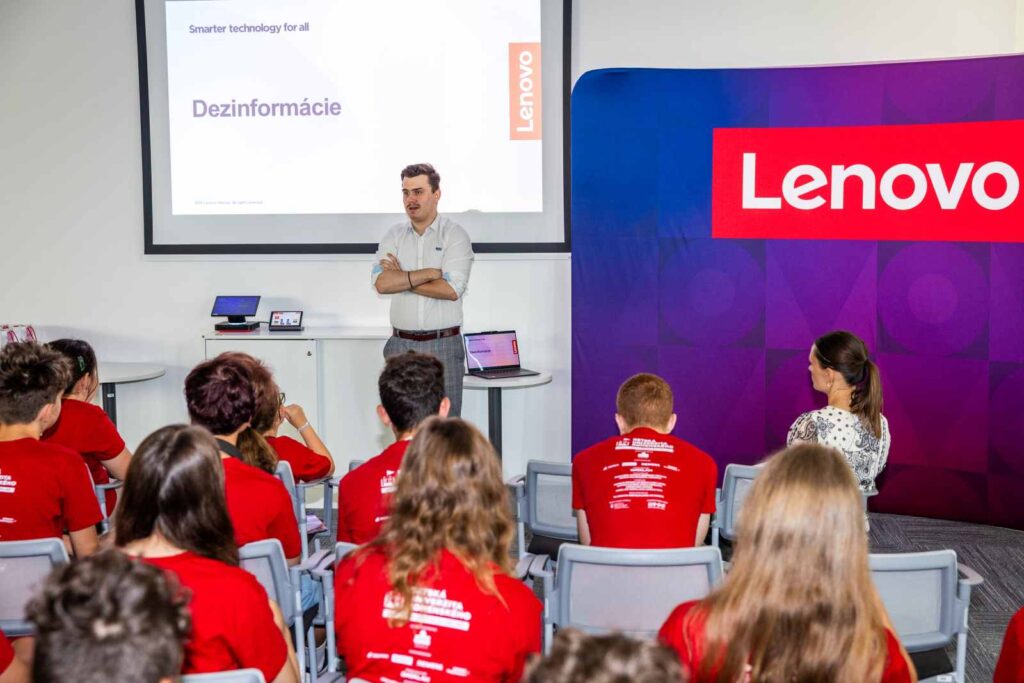 Zoltan Gyurász_Pedagog Pravnickej Univerzity Komenskeho_Osobnost AI-AI lider v skolstve