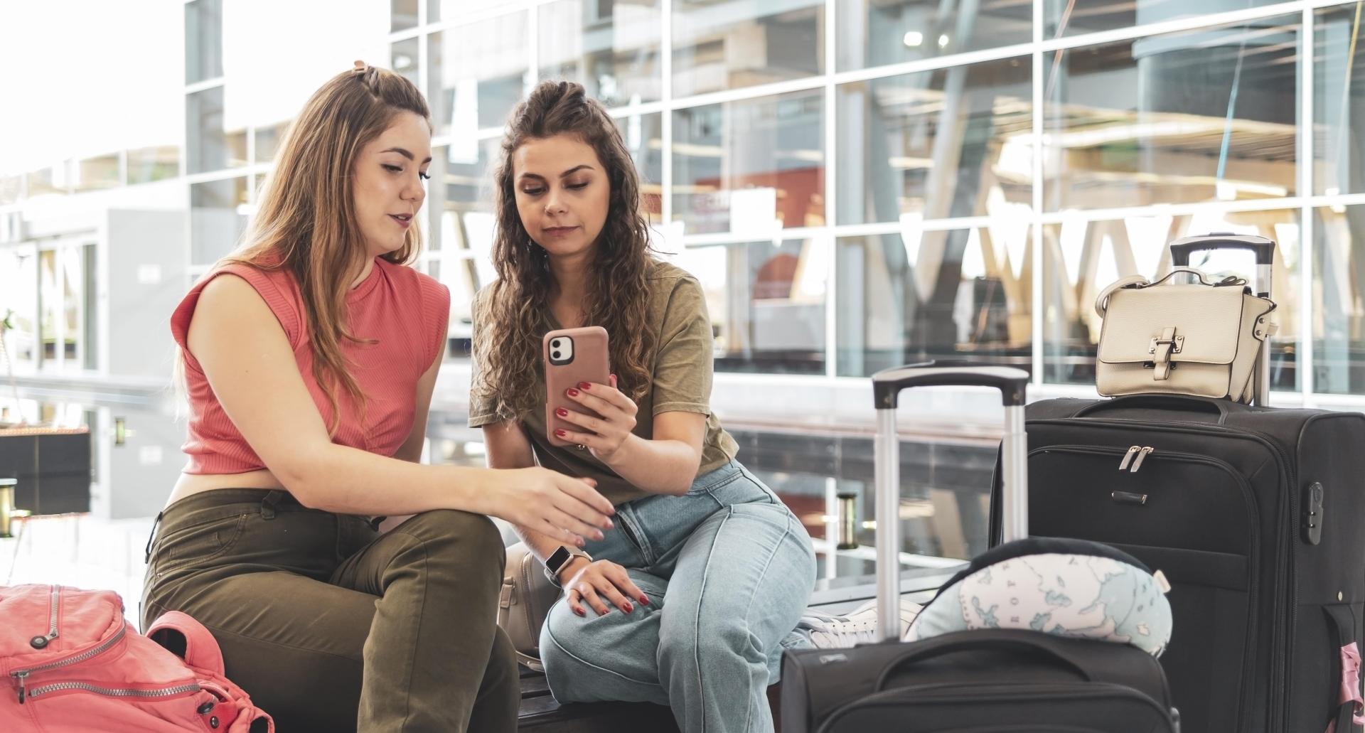 Počet narušení leteckej prevádzky klesol aj napriek špičke sezóny