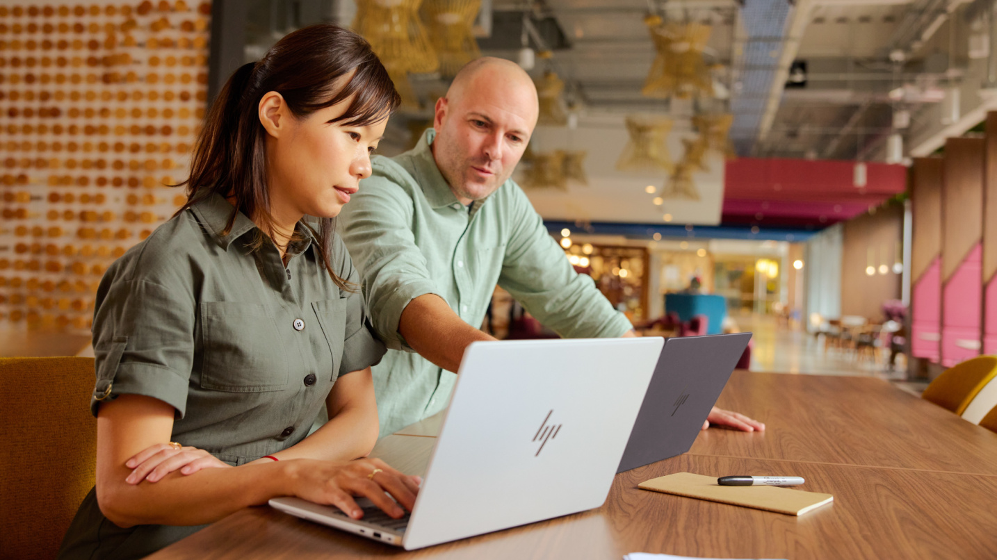 HP Work Relationship Index 2025 ukazuje historické minimum naplnenia v práci