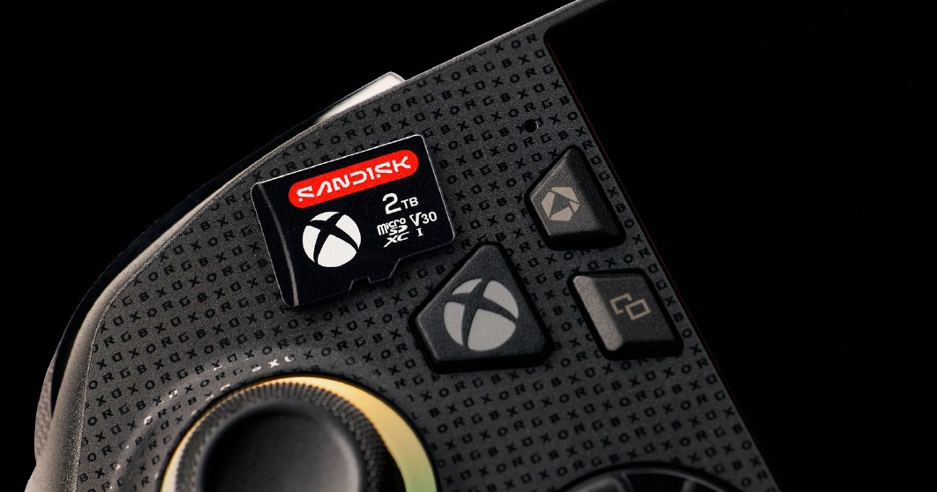 Sandisk oznamuje uvedenie oficiálne licencovaných exkluzívnych pamäťových kariet microSD a interných SSD pre nové zariadenia ROG Xbox Ally a ROG Xbox Ally X