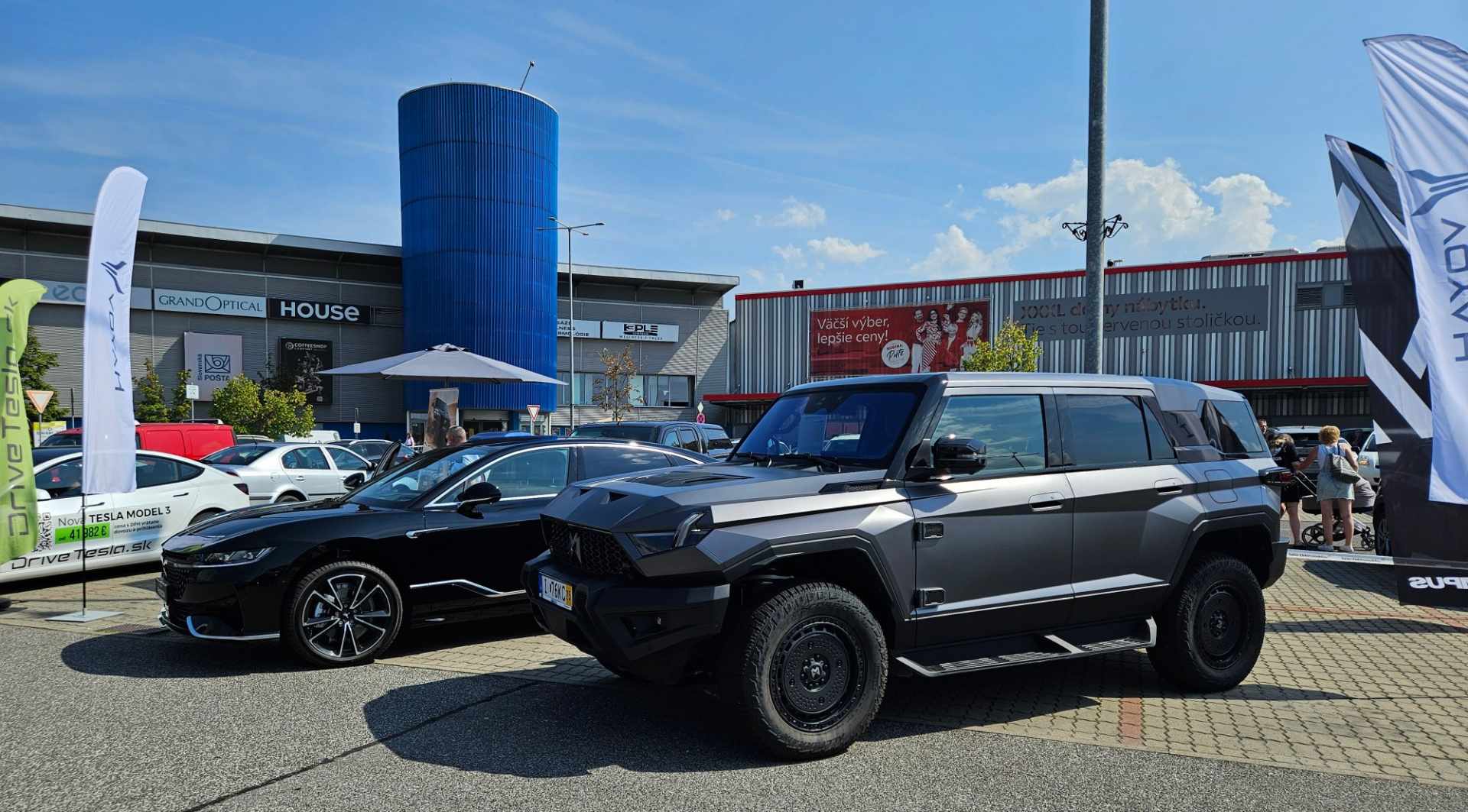 Košičania obdivovali desiatky elektromobilov a plug-in hybridov na Salóne Elektromobilov