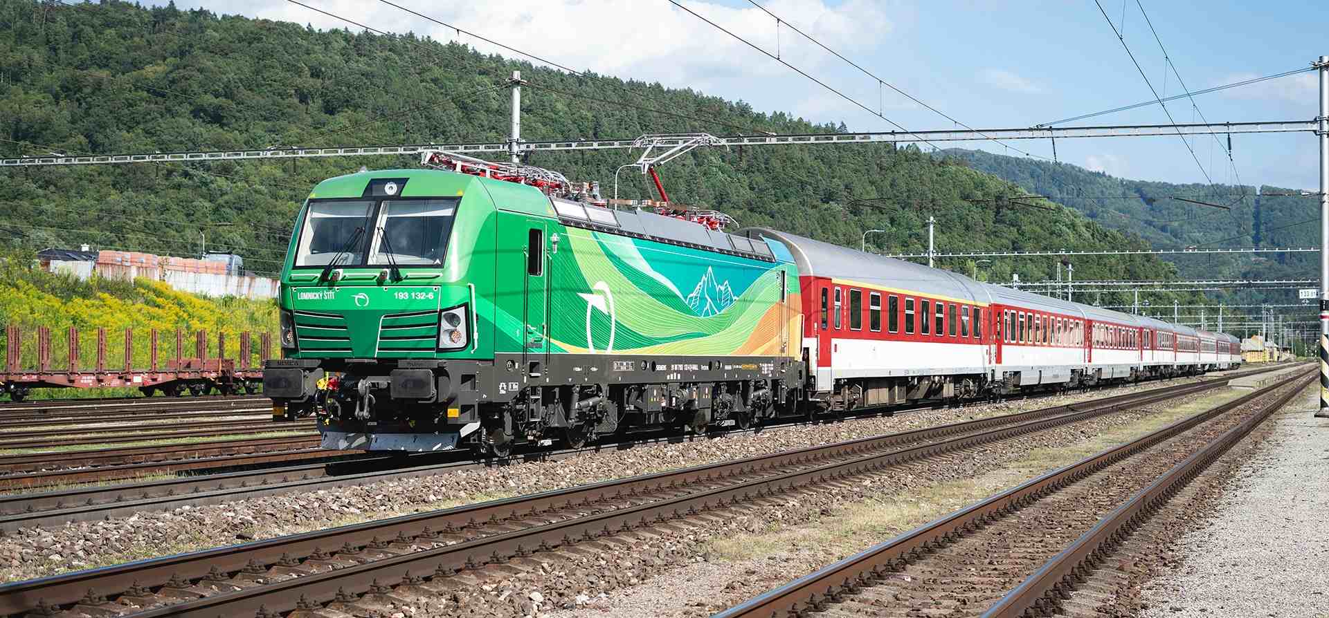 Symbol horiaceho rušňa patrí histórii. V roku 2025 ZSSK neeviduje žiadny požiar koľajového vozidla