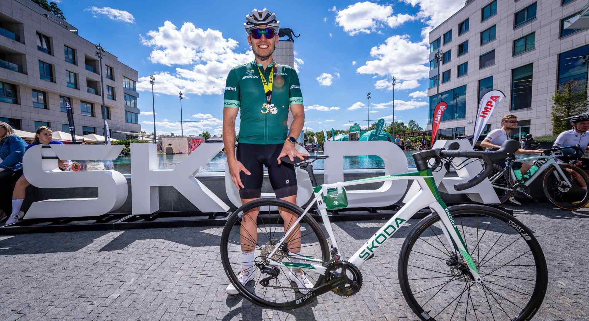 Škoda Auto Slovensko testuje praktickú cyklolekárničku v spolupráci so zdravotnou službou ZaMED