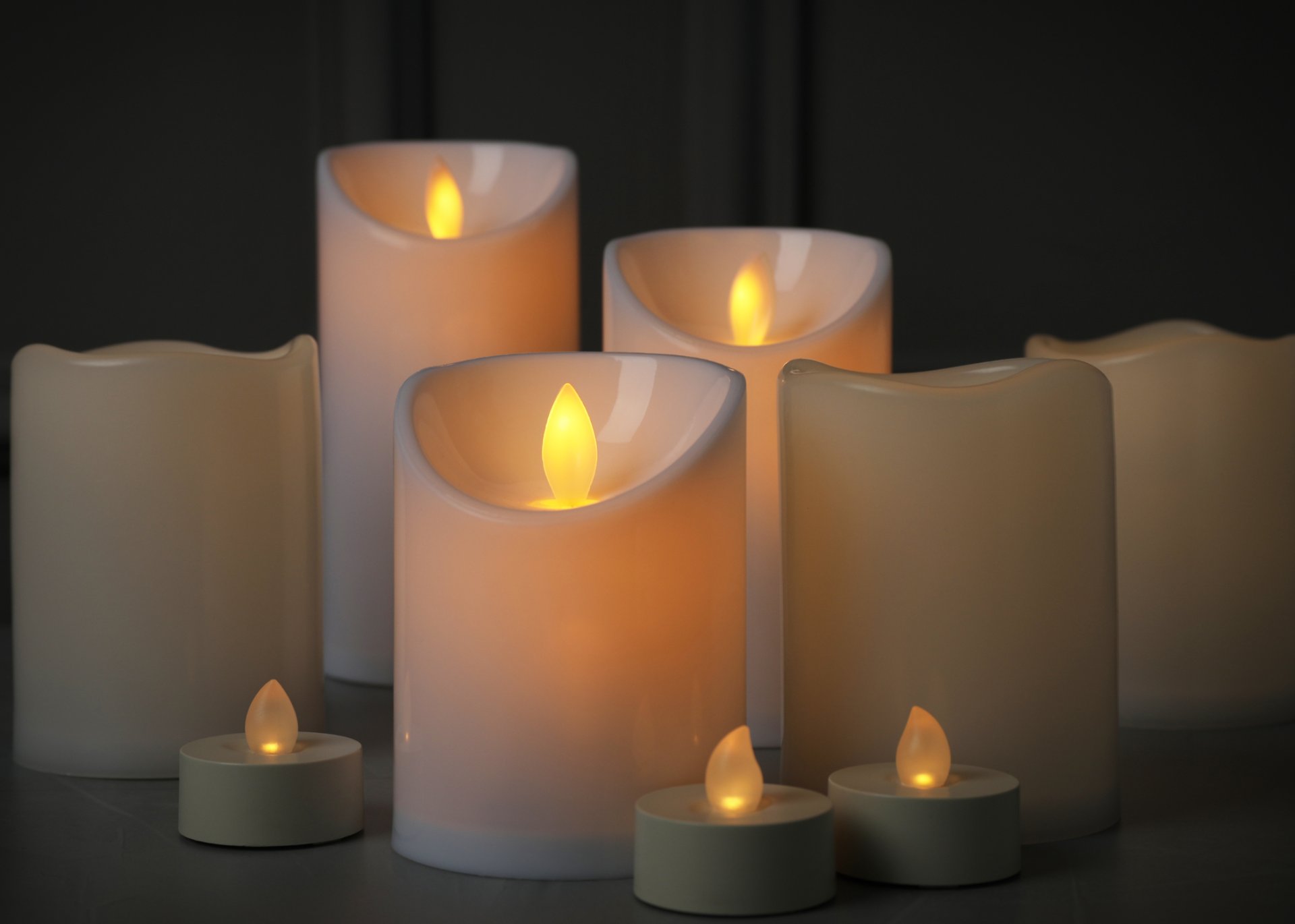 Po Sviatku všetkých svätých zostávajú na cintorínoch tony odpadu