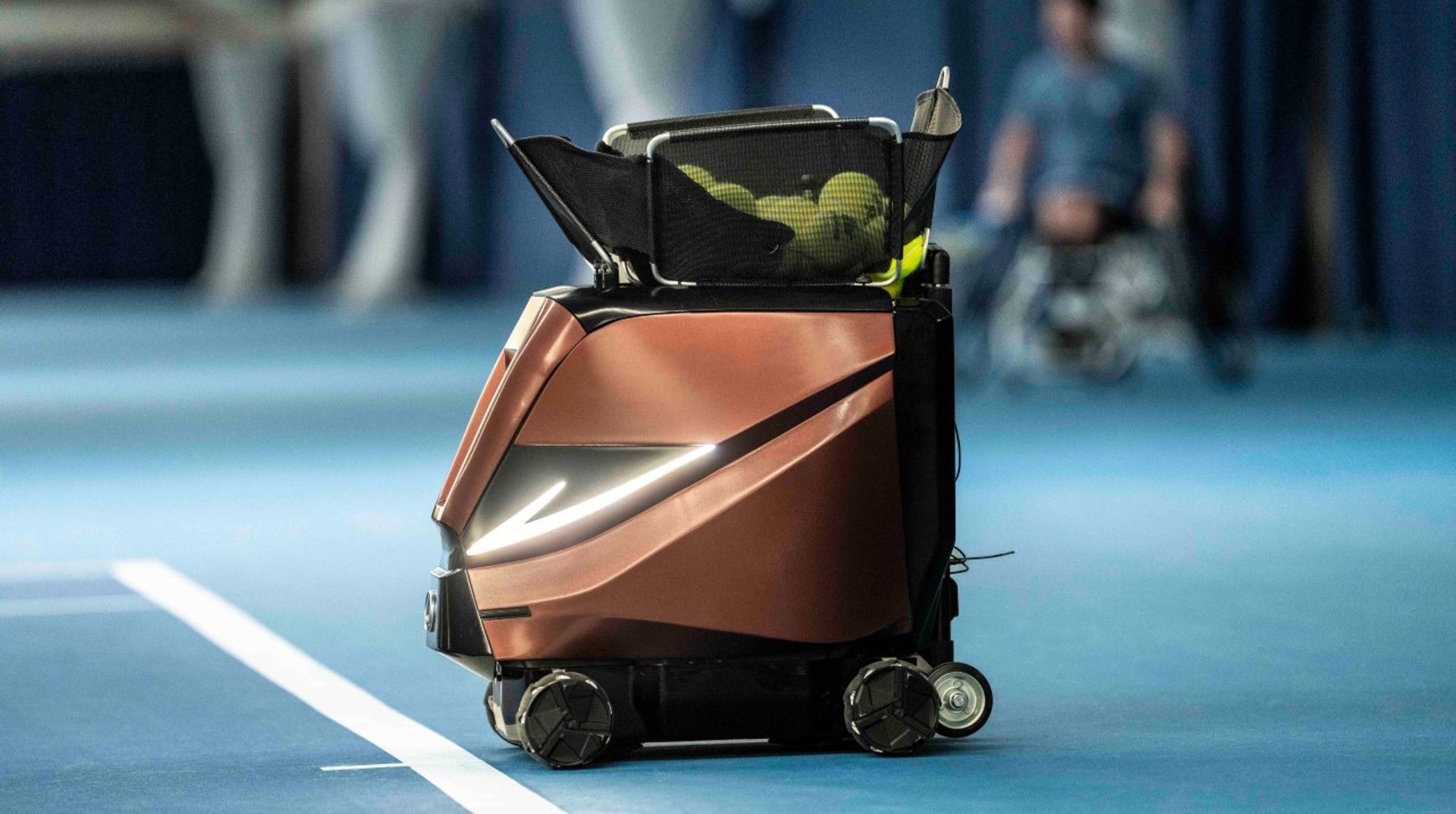 Tenisový tréningový robot Lexus Signature Shot