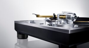 Technics predstavuje nový gramofón Grand Class SL-1200/1210G v limitované verzii Master Edition