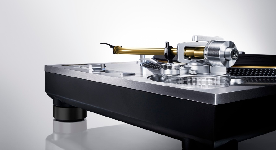 Technics predstavuje nový gramofón Grand Class SL-1200/1210G v limitované verzii Master Edition