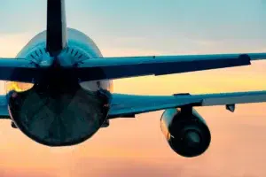Kiwi.com a American Airlines: Nová spolupráca pre lepší zážitok z cestovania